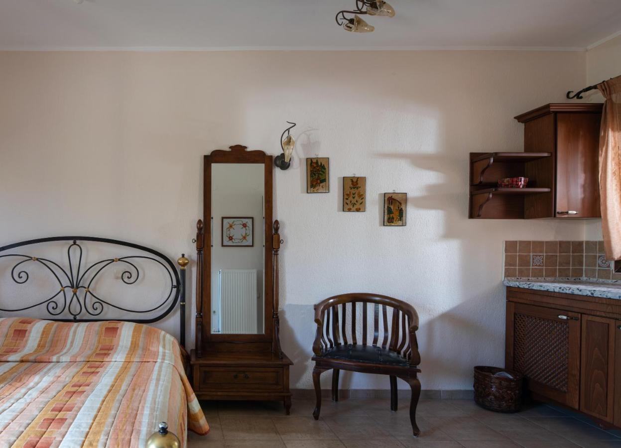 Chorostasi Guest House Parthenonas Exterior photo
